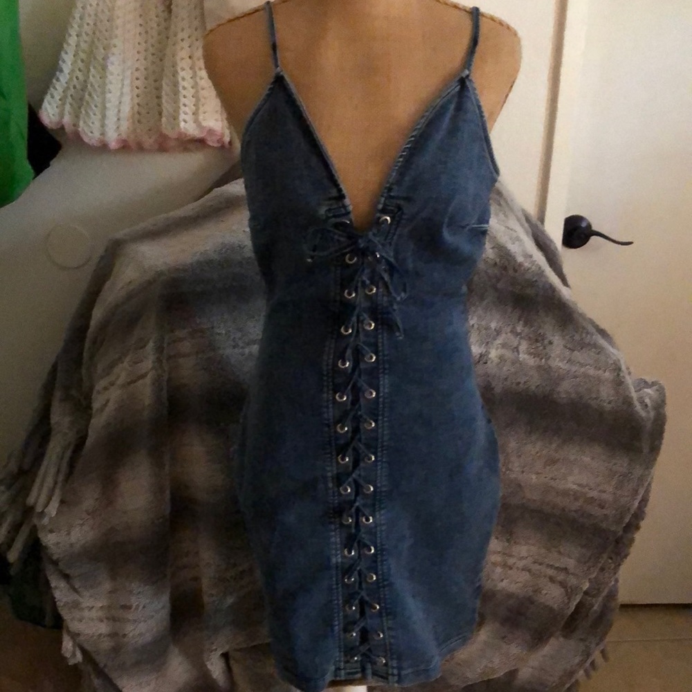 Jean laced up dress Windsor NWOT